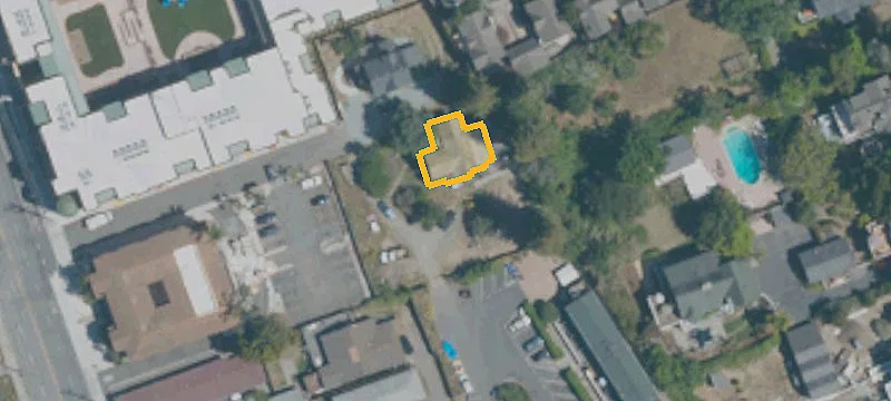 Victorian Duplex With Large Lot