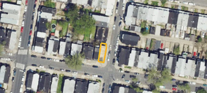 Triplex with Oversized Garage Warehouse
