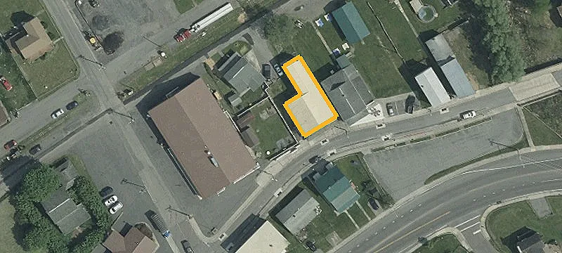 Mixed-Use Bar and Residential Property