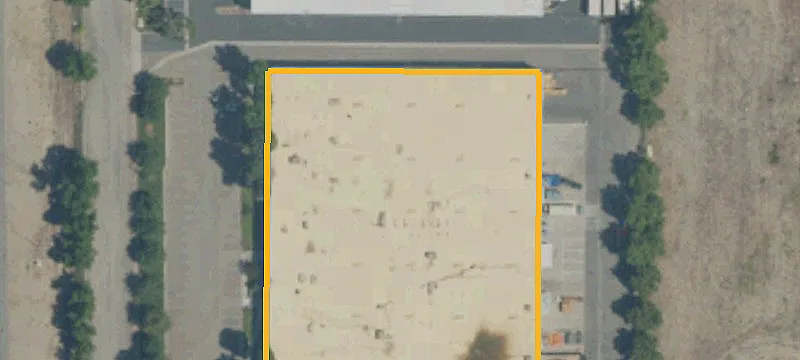Warehouse with Secured Yard