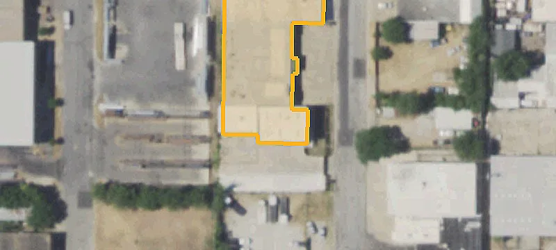 Office Warehouse with Overhead Doors