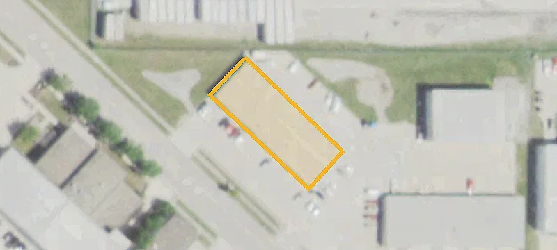 End-Unit Flex Space