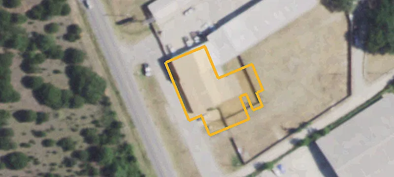 Grade-Level Freight Door Storage Complex