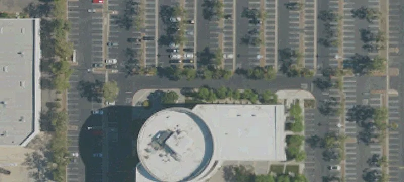 Advanced Manufacturing Facility with Flat Floors