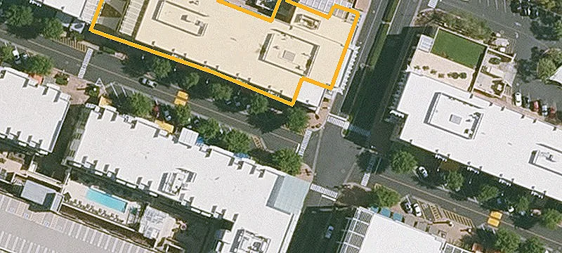 Retail Space Near Major Resort Hotels