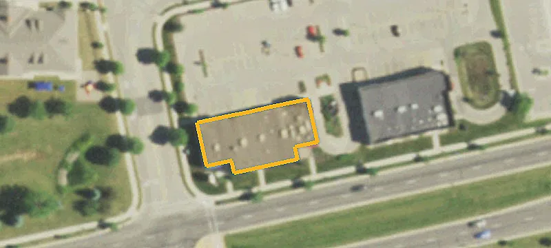 Retail Suite in Grocery-Anchored Center