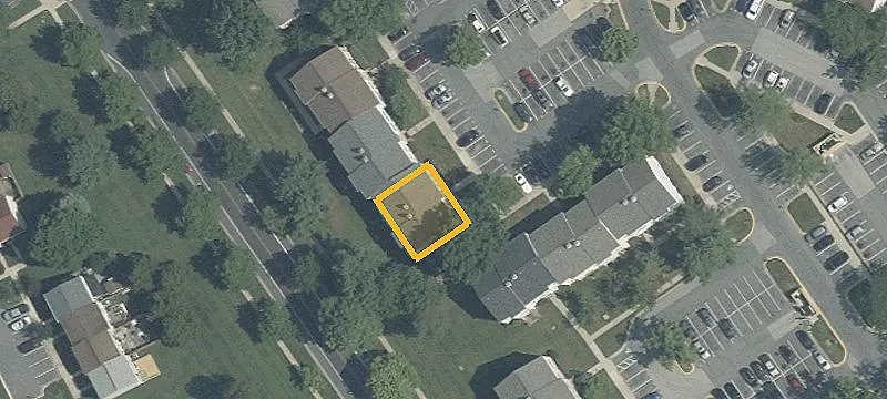 3rd-Floor Condo with Amenities