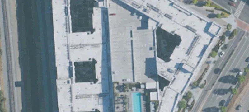 Subdividable Retail Space