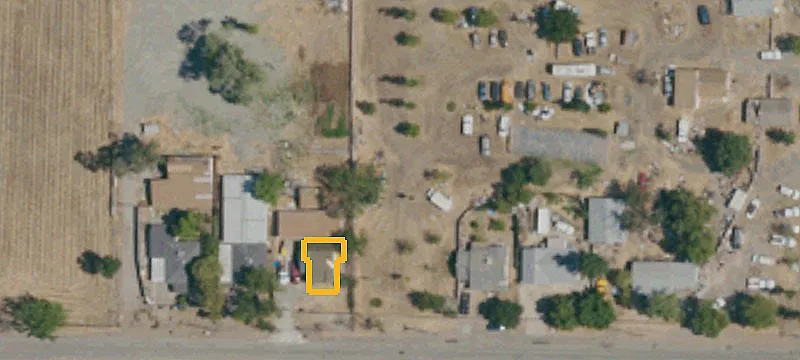 Zoned Yard Space with Office