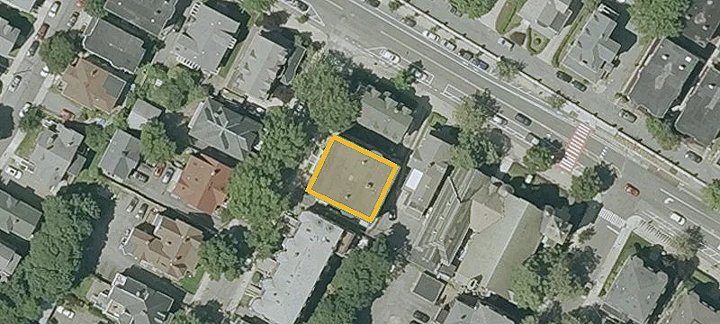 Renovated Condo-Quality Apartment