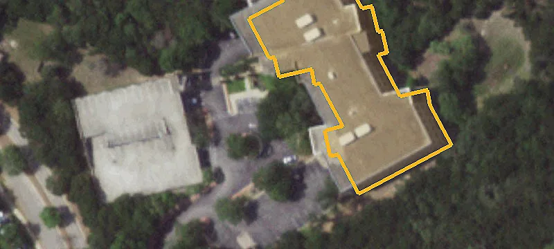 Office Space with Pickleball Courts