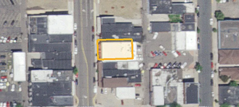 Retail Restaurant Building with Kitchens