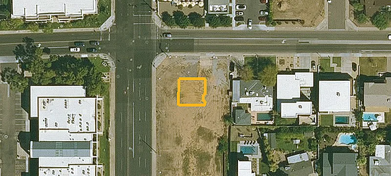 Commercial Land with Major Avenue Traffic