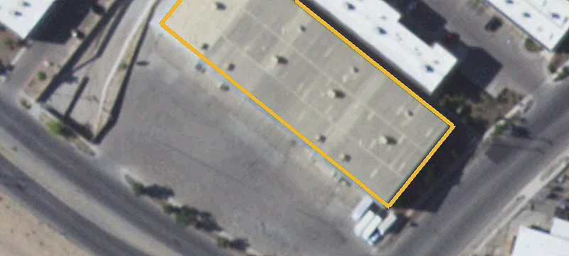 Warehouse with Dock High Doors