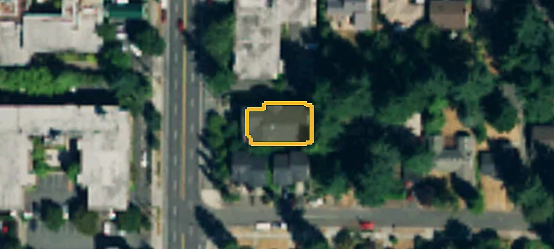 Eight-Unit Apartment Building