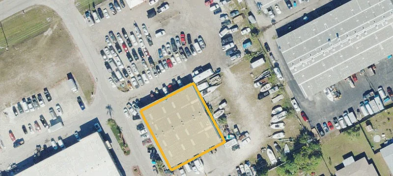 Multi-Tenant Warehouse with Overhead Doors