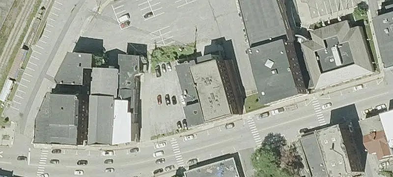 Mixed-Use Building with Restaurant