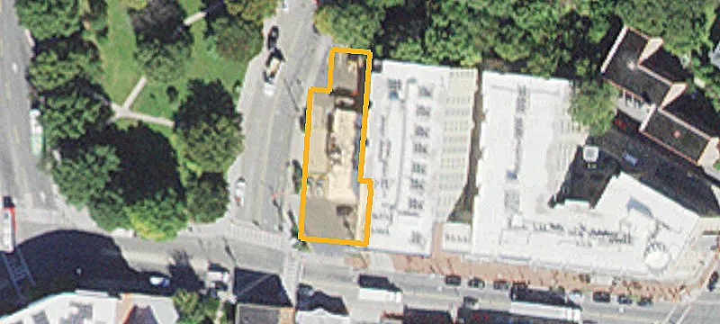 Divisible Retail Space with Metro Access