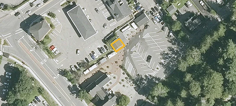 Renovated Public House with Food Trucks