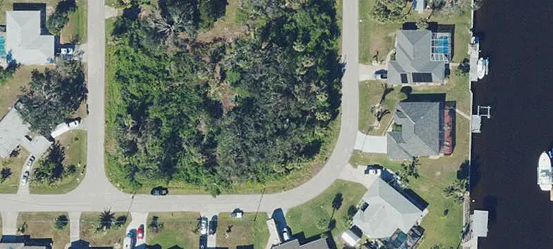 Residential Corner Homesite