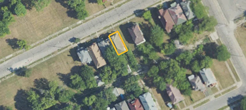 2-Unit Duplex With Balcony