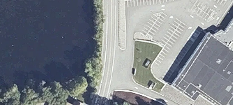 Multi-Level Retail Building