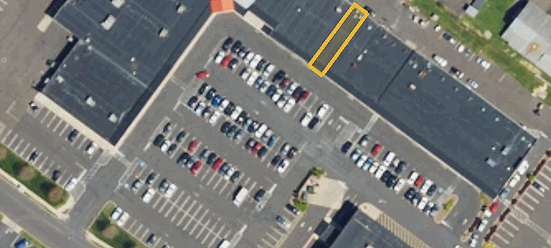 Retail Space on High-Traffic Road