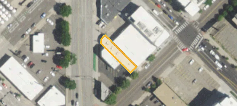 One-Story Retail and Creative Space