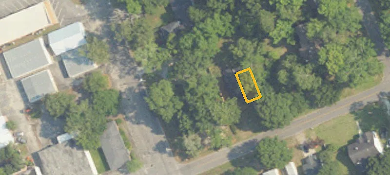 Remodeled Office Cottage with Parking