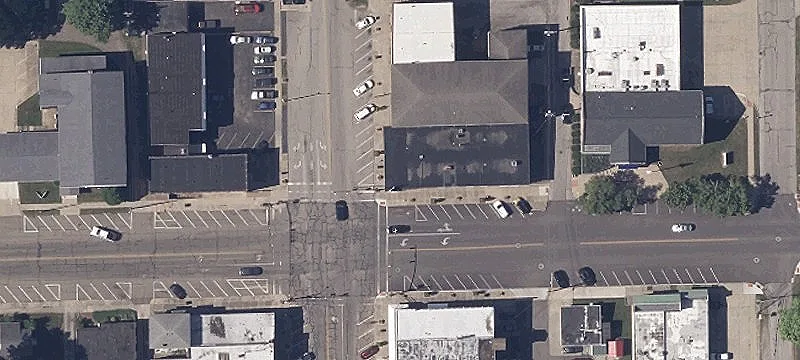 Multi-Tenant Retail Plaza Suites