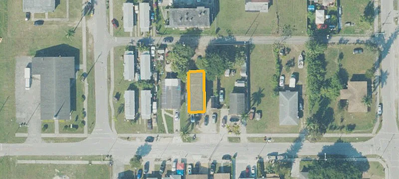 Eight-Unit Apartment Building
