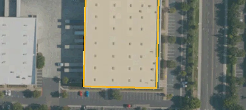 Multi-Tenant Warehouse with High Clearance