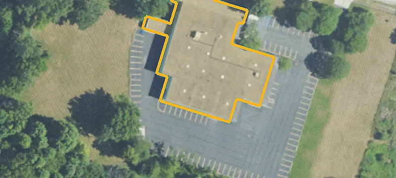 Sprinklered Warehouse with Overhead Doors