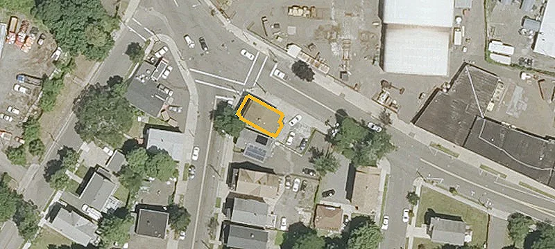 Mixed-Use Five-Unit Investment Building