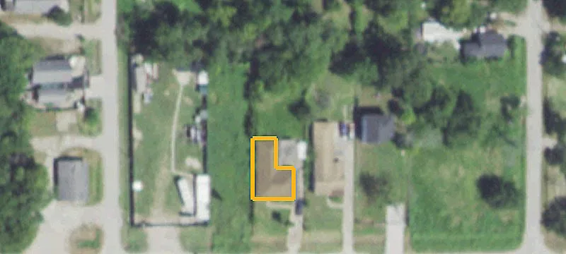 Corner Lot with Dual Entrances