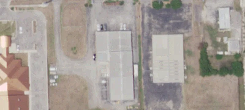 Showroom and Warehouse Building