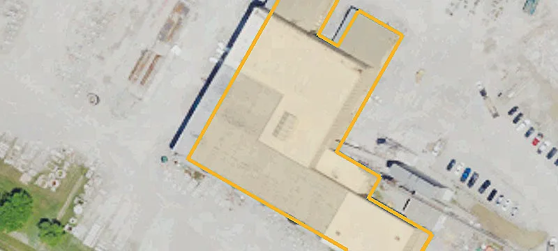 High-Clearance Warehouse with Docks