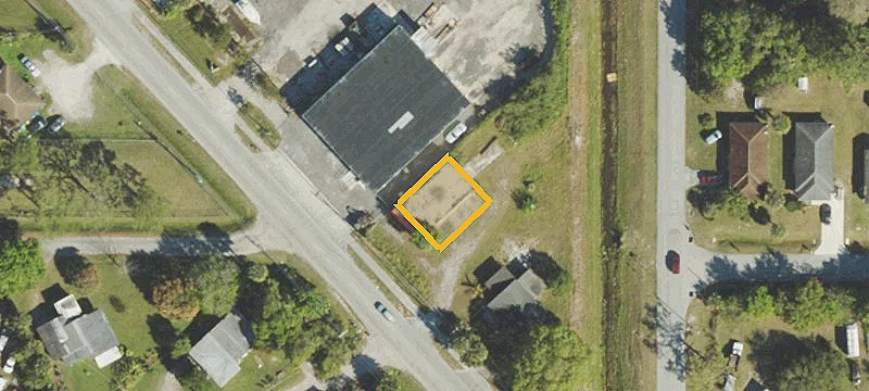 Secure Small-Bay Industrial Property
