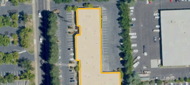Flex Buildings with Multiple Roll-Up Doors