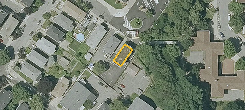 1-Bedroom Apartment with Parking