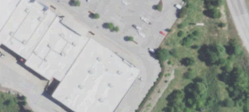 Retail Space in Major Shopping Center