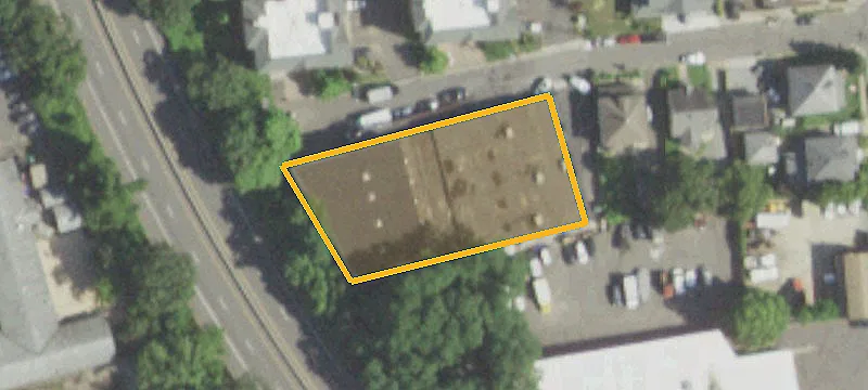 Multi-Tenant Specialty Building