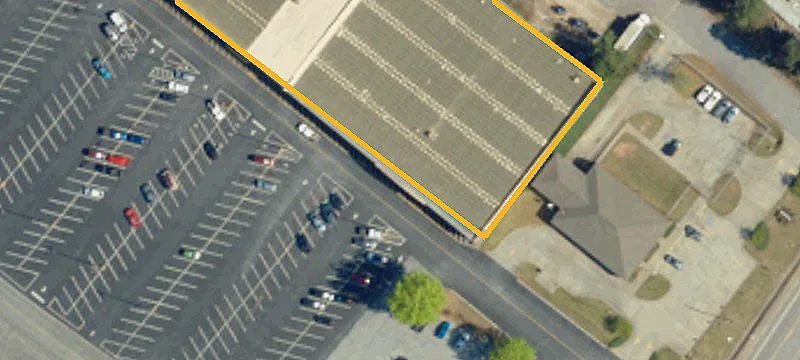 Shopping Center with Additional Pad