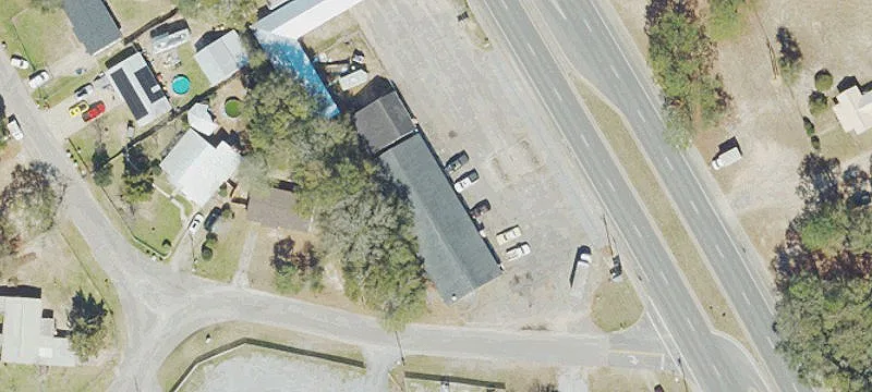 Freestanding Retail and Storage Buildings