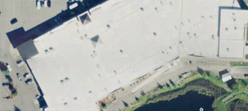 Retail Space in Anchored Shopping Center