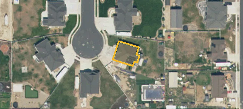 West-Facing Residential Building Lot