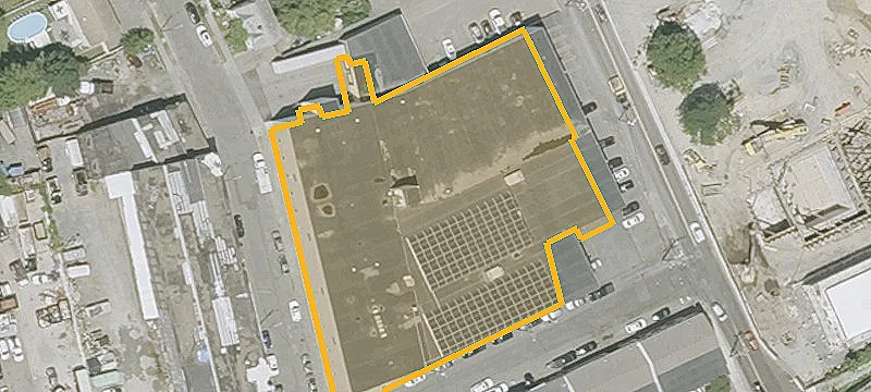 Distribution Warehouse with Dock Access