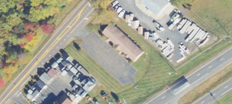 Multi-Tenant Retail Building