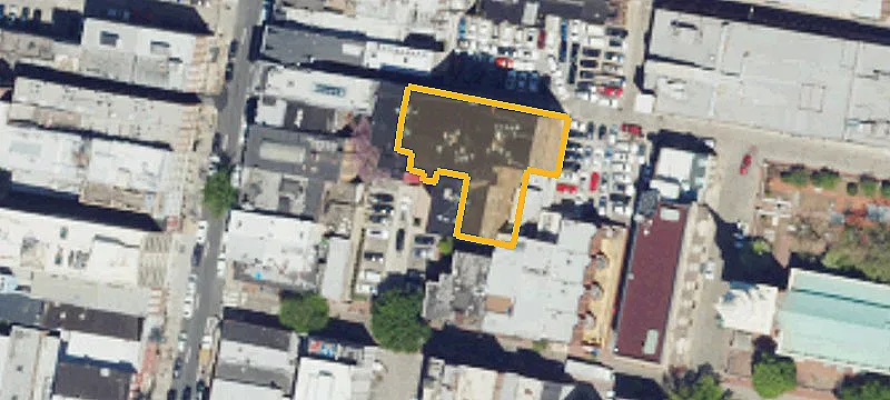 Bi-Level Retail Space