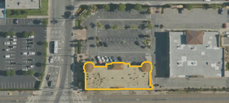 In-Line Retail Space